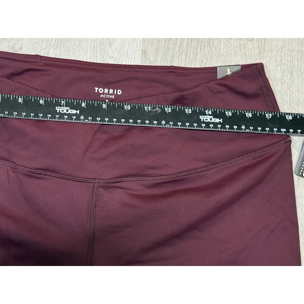 Torrid Active High Rise Crop Leggings Women's Size 2 Burgundy Stretch NWT - Picture 7 of 12